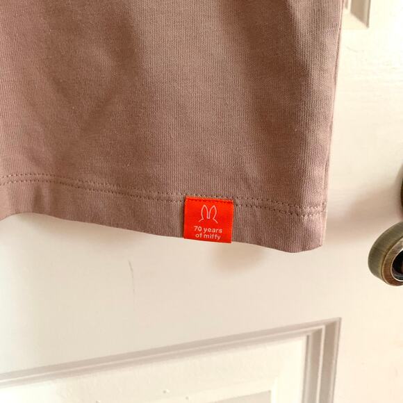 Uniqlo Miffy Mom Dad UT Graphic T-Shirt in Beige - Picture 8 of 13